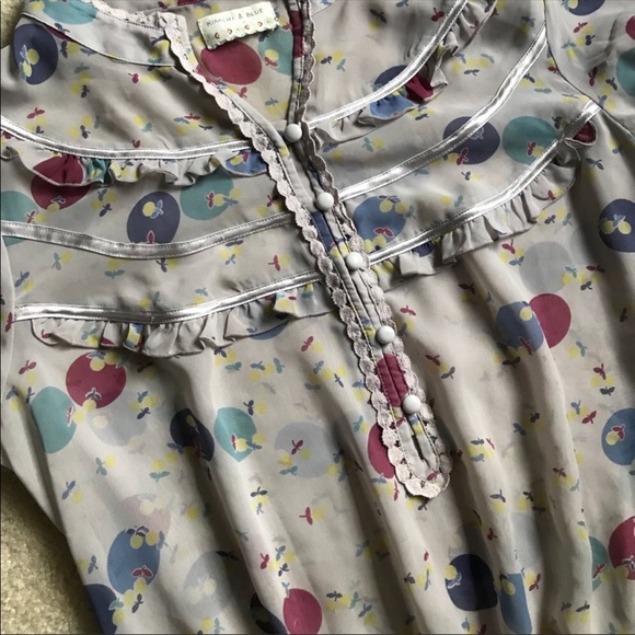 Kimchi & Blue Sheer Popover Patterned Blouse - Picture 4 of 4